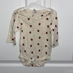 Kate Quinn strawberry outfit